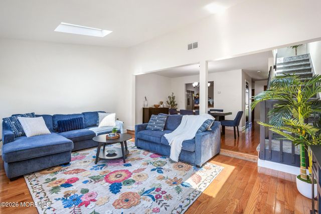 43 Chestnut Way 4-3, Manalapan, NJ 07726