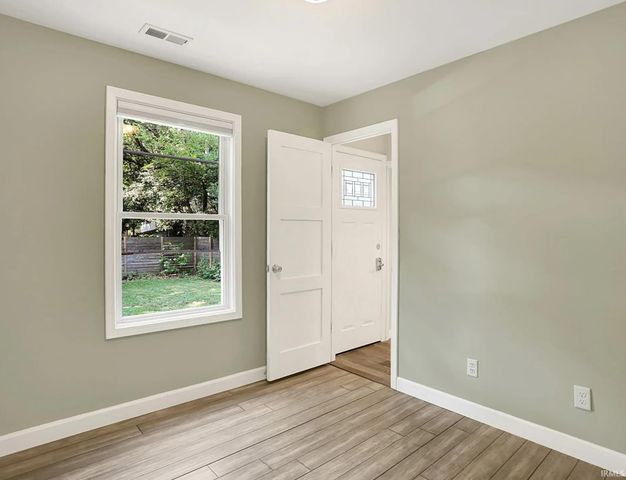 1604 E University Drive, Bloomington, IN 47401