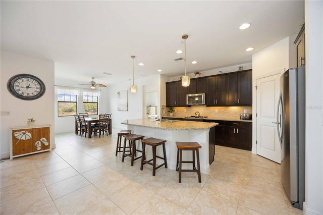 23113 BANBURY WAY 202, Venice, FL 34293