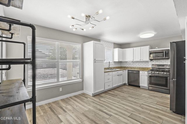 729 Paseo Sereno Drive, Horizon City, TX 79928