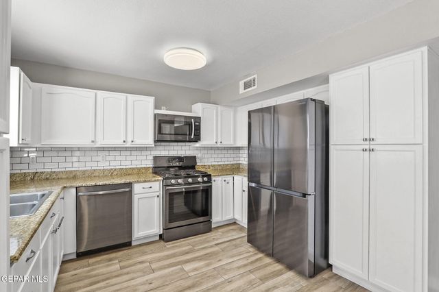 729 Paseo Sereno Drive, Horizon City, TX 79928