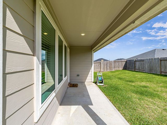 1317 Bison View Lane, Sealy, TX 77474