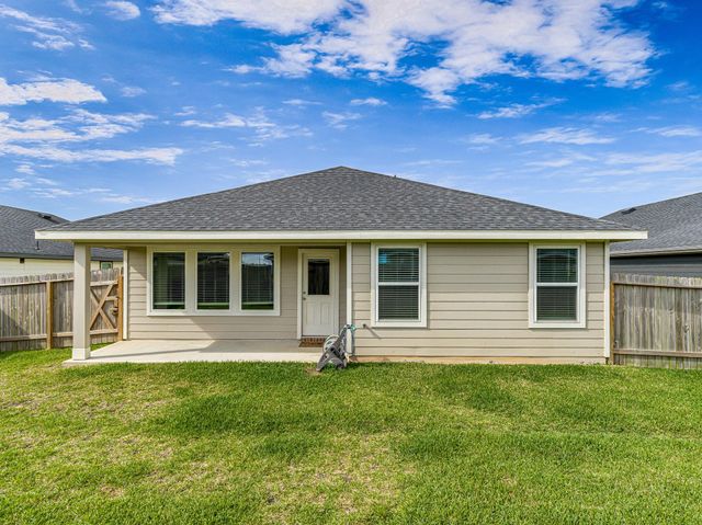 1317 Bison View Lane, Sealy, TX 77474