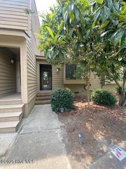 201 Saint Mark Court, Wilmington, NC 28409