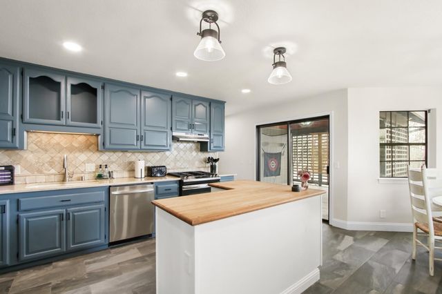 2551 Shirt Tail Trail, Cool, CA 95614