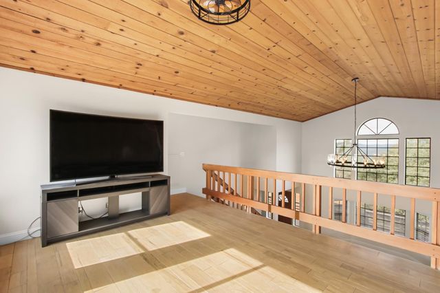 2551 Shirt Tail Trail, Cool, CA 95614