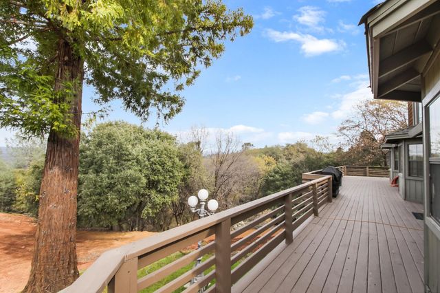 2551 Shirt Tail Trail, Cool, CA 95614