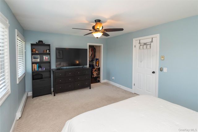 6605 Chelsea Cove Cove N, Hopewell Junction, NY 12533