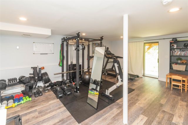 6605 Chelsea Cove Cove N, Hopewell Junction, NY 12533
