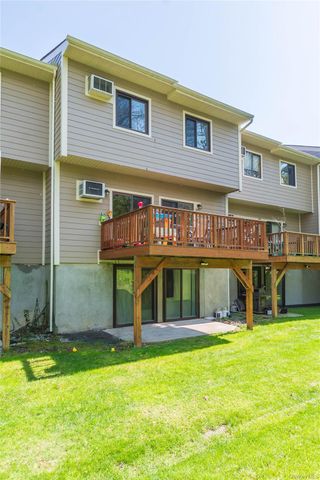 6605 Chelsea Cove Cove N, Hopewell Junction, NY 12533
