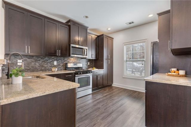 1739 Drew NW Drive, Atlanta, GA 30318