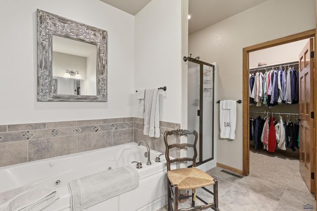 4536 PORTRUSH RD, Rapid City, SD 57702