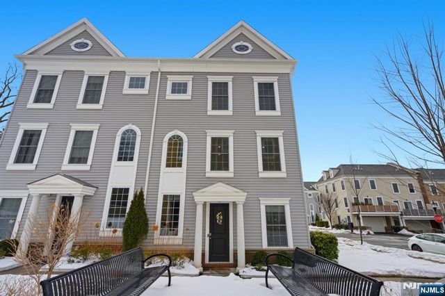 62 Roosevelt Drive, Wood Ridge, NJ 07075