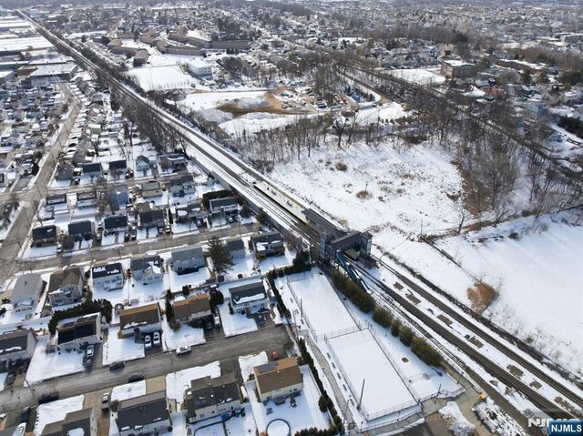 62 Roosevelt Drive, Wood Ridge, NJ 07075