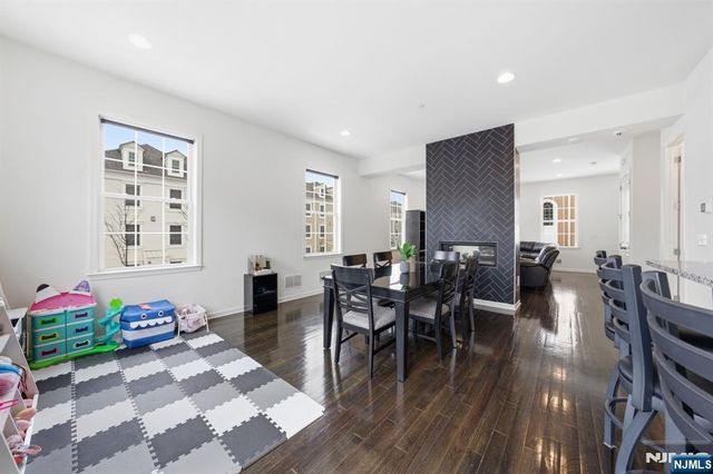 62 Roosevelt Drive, Wood Ridge, NJ 07075