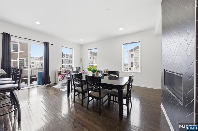 62 Roosevelt Drive, Wood Ridge, NJ 07075