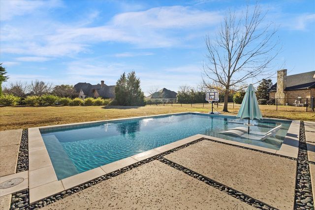 524 Heathland Crossing, Heath, TX 75032