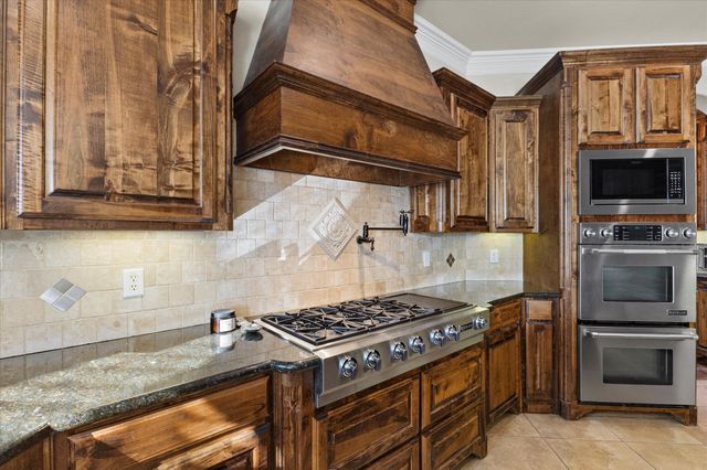 524 Heathland Crossing, Heath, TX 75032