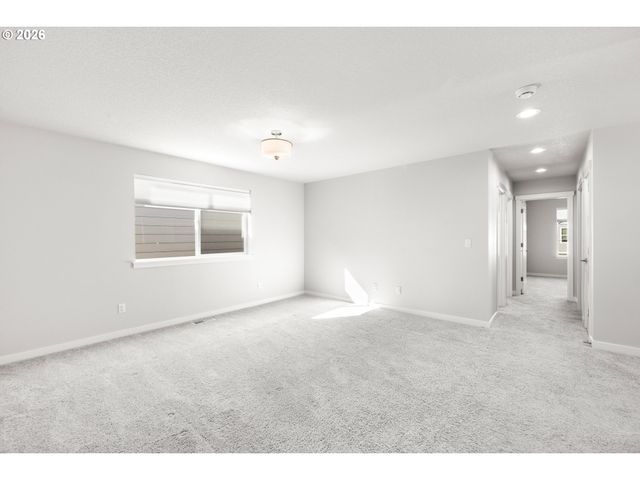 13852 Sw 172ND Ave, Tigard, OR 97140