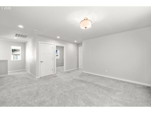 13852 Sw 172ND Ave, Tigard, OR 97140