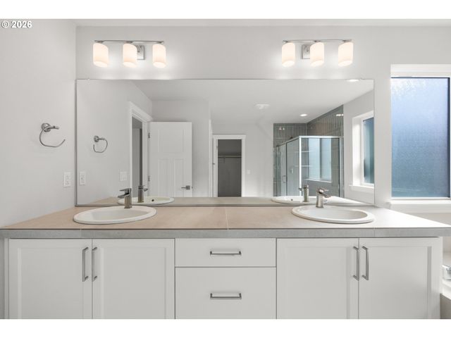 13852 Sw 172ND Ave, Tigard, OR 97140
