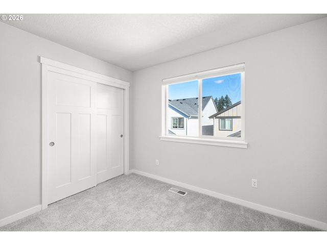 13852 Sw 172ND Ave, Tigard, OR 97140