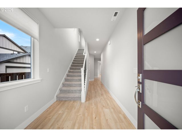 13852 Sw 172ND Ave, Tigard, OR 97140