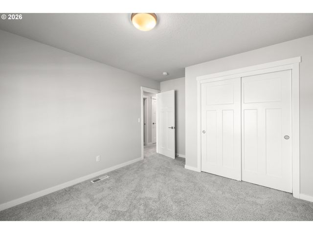 13852 Sw 172ND Ave, Tigard, OR 97140