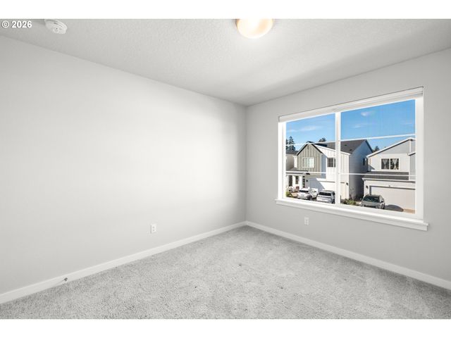 13852 Sw 172ND Ave, Tigard, OR 97140