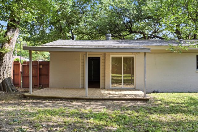 6220 Franwood Terrace, Fort Worth, TX 76112
