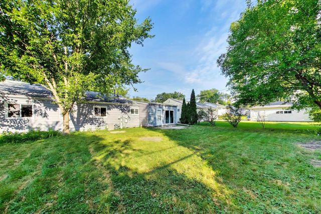5705 Aubrey Terrace, Downers Grove, IL 60516