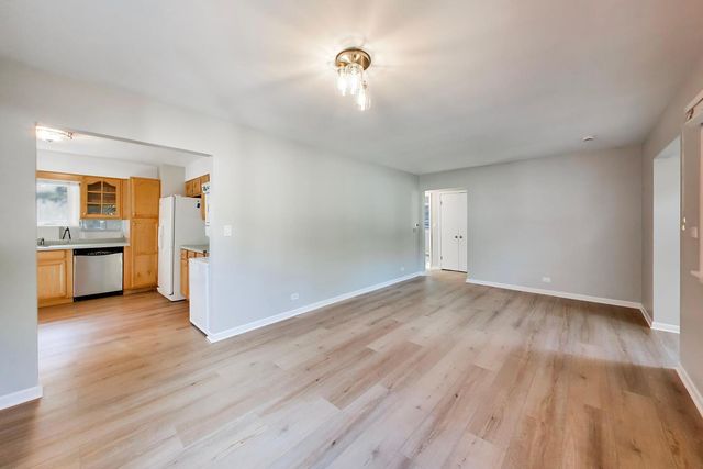 5705 Aubrey Terrace, Downers Grove, IL 60516