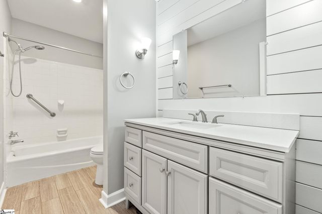 3 Buckingham Way, Taylors, SC 29687