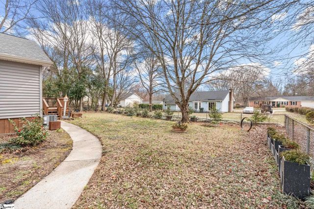 3 Buckingham Way, Taylors, SC 29687