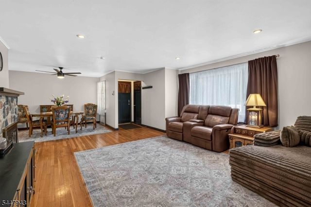 274 Weaver Rd, West Milford Twp., NJ 07480