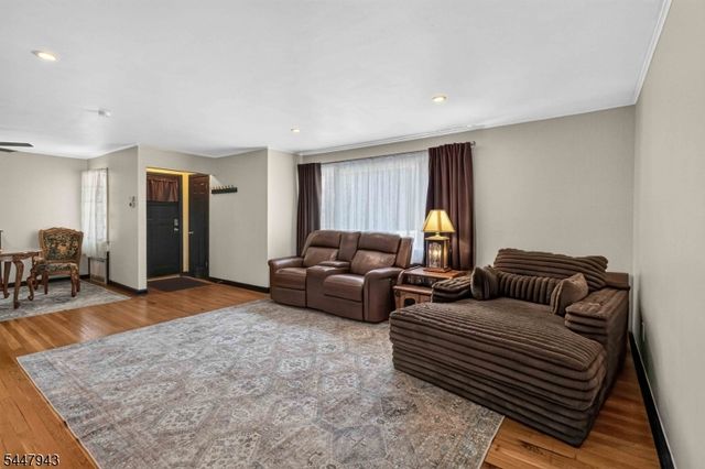 274 Weaver Rd, West Milford Twp., NJ 07480