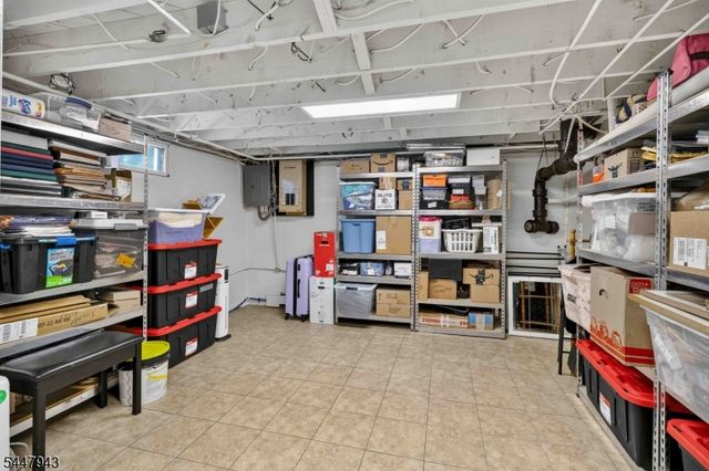 274 Weaver Rd, West Milford Twp., NJ 07480