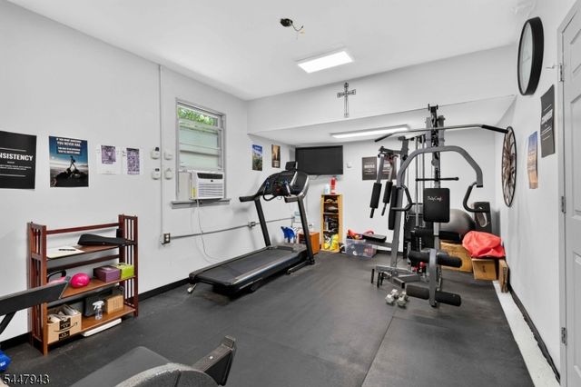 274 Weaver Rd, West Milford Twp., NJ 07480