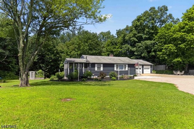 274 Weaver Rd, West Milford Twp., NJ 07480
