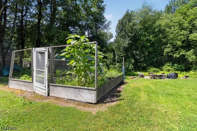 274 Weaver Rd, West Milford Twp., NJ 07480