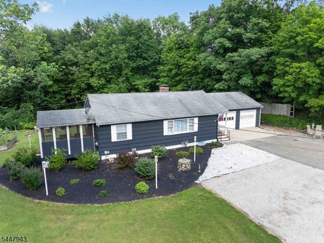 274 Weaver Rd, West Milford Twp., NJ 07480