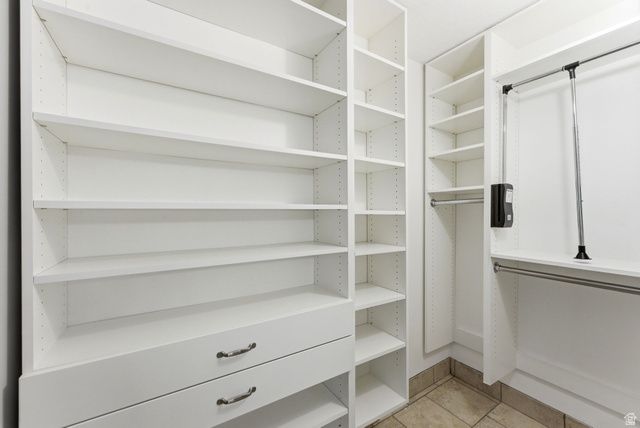 11404 S HIGH MESA DR, Sandy, UT 84092