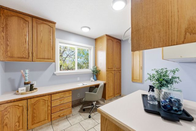 11404 S HIGH MESA DR, Sandy, UT 84092