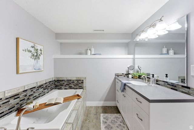 11404 S HIGH MESA DR, Sandy, UT 84092