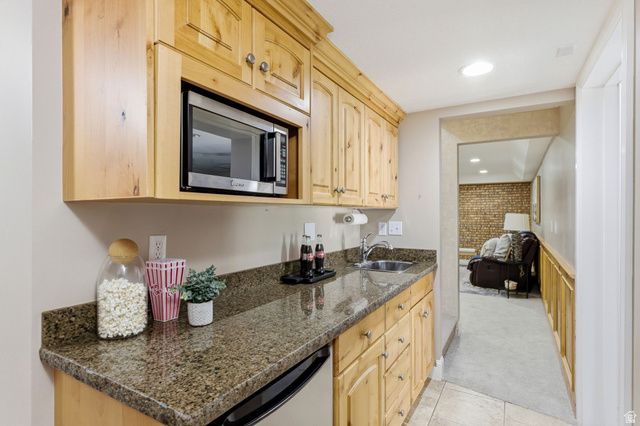 11404 S HIGH MESA DR, Sandy, UT 84092