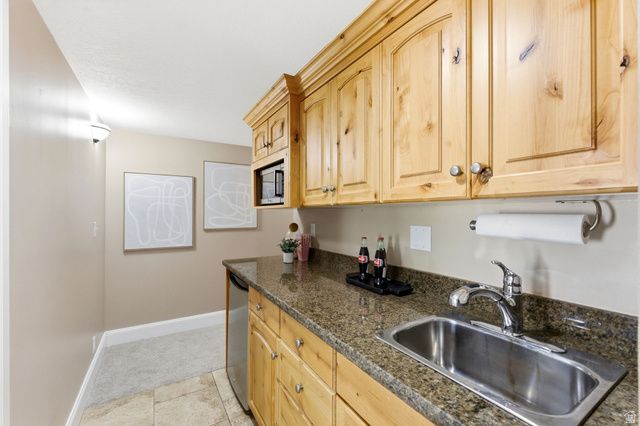 11404 S HIGH MESA DR, Sandy, UT 84092