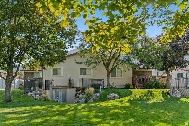 11404 S HIGH MESA DR, Sandy, UT 84092