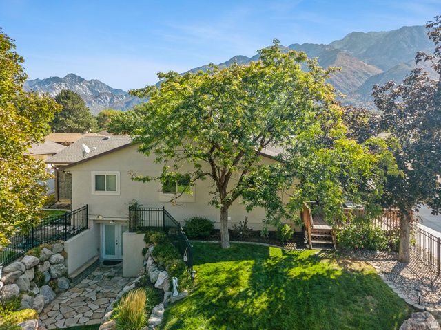 11404 S HIGH MESA DR, Sandy, UT 84092