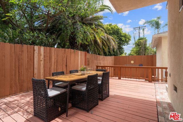 7500 Denrock Avenue, Los Angeles, CA 90045