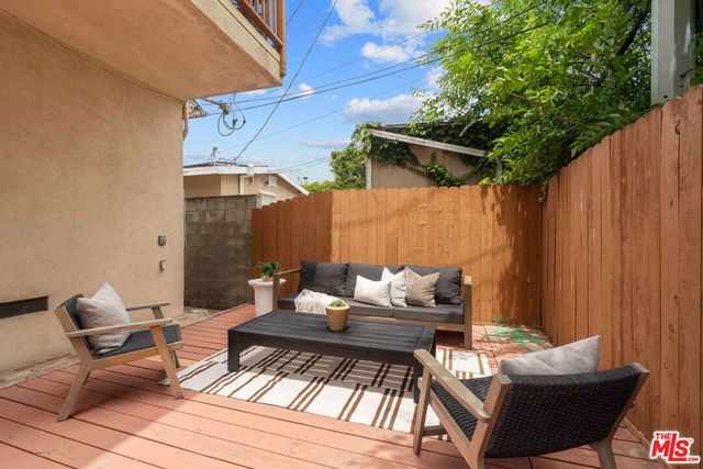 7500 Denrock Avenue, Los Angeles, CA 90045